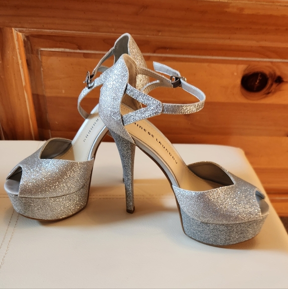 Silver Glitter Heels - Picture 1 of 3